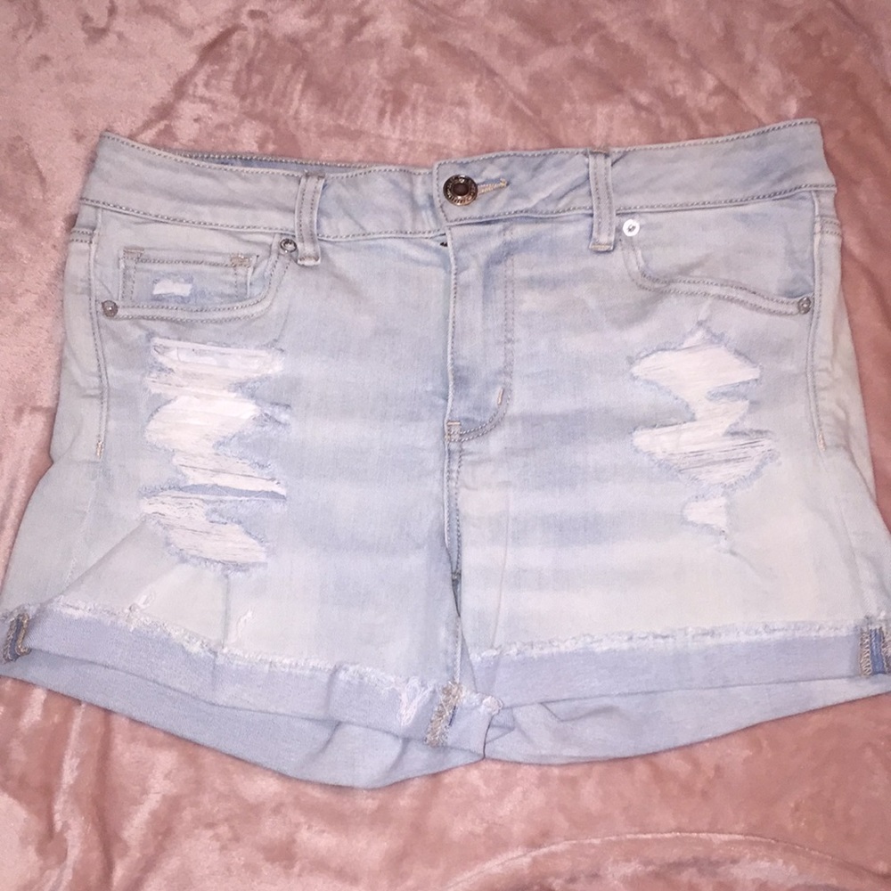 AE Midi light wash denim shorts